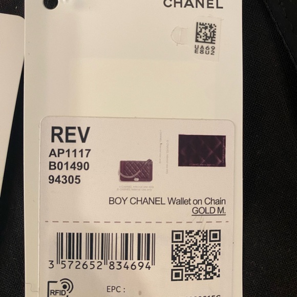 Chanel Boy Wallet on chain in Black - Picture 10 of 11